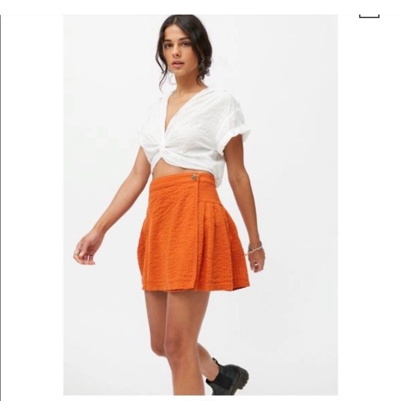 Uo Seersucker Wrap Mini Skirt In Orange - Picture 3 of 3